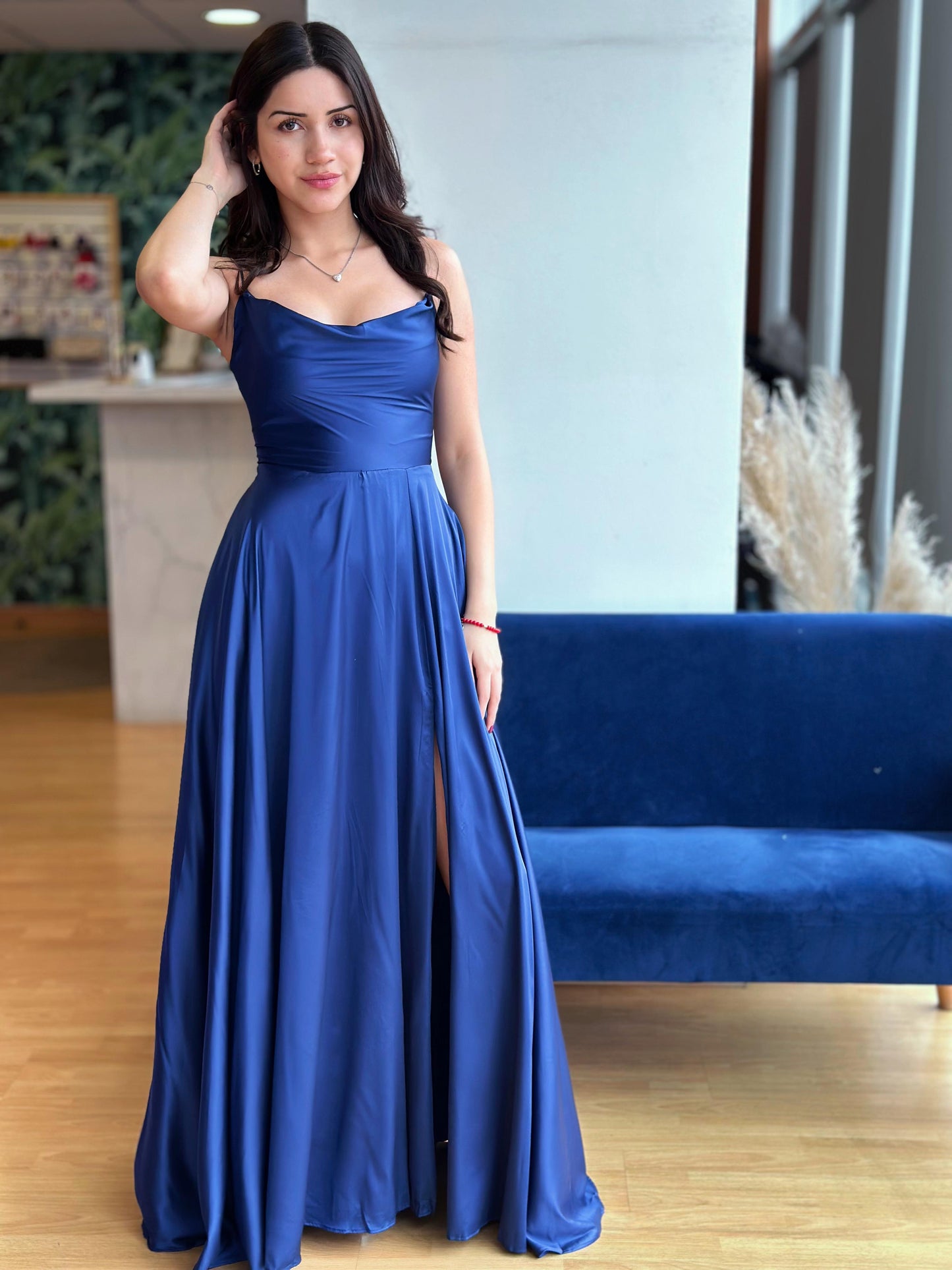 Vestido Olivia Satin Azul Marino