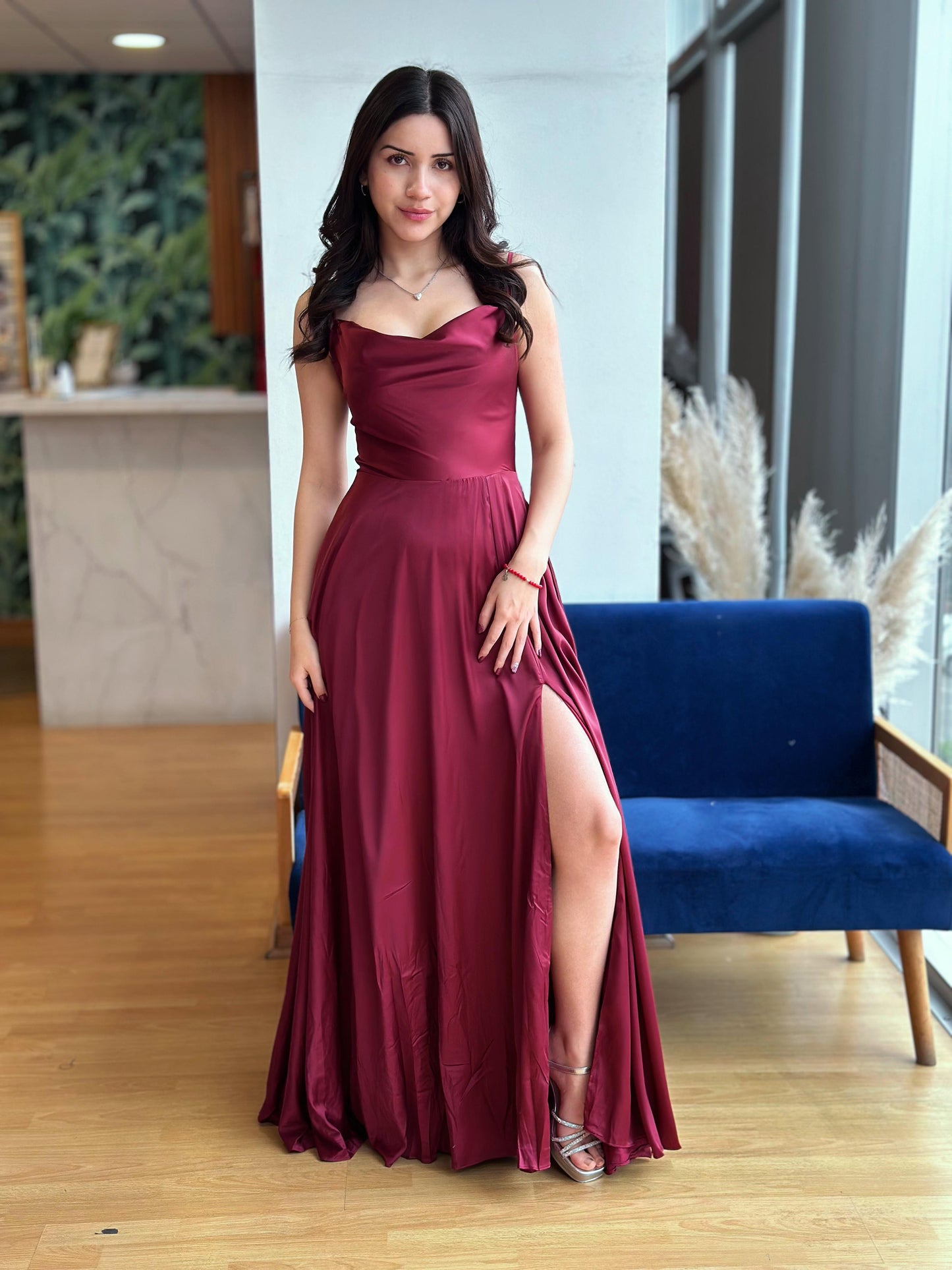 Vestido Olivia Satin Burdeo